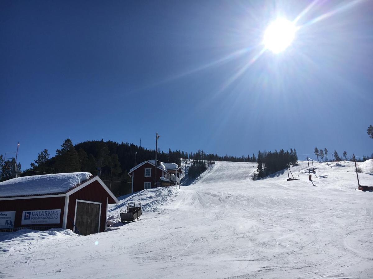 Vasa Ski Lodge Mora Esterno foto